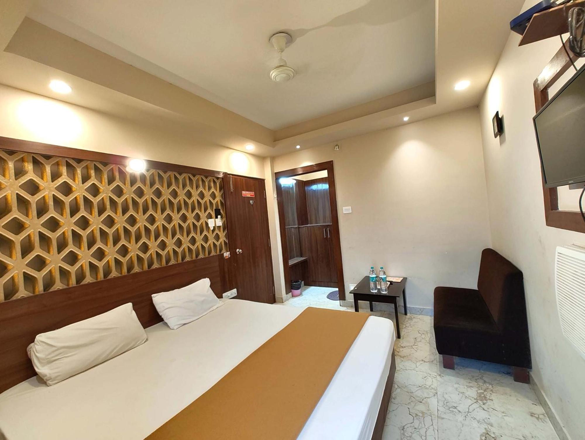 Goroomgo Park View Puri - Spacious And Decorated Room - Best Hotel In Puri Buitenkant foto